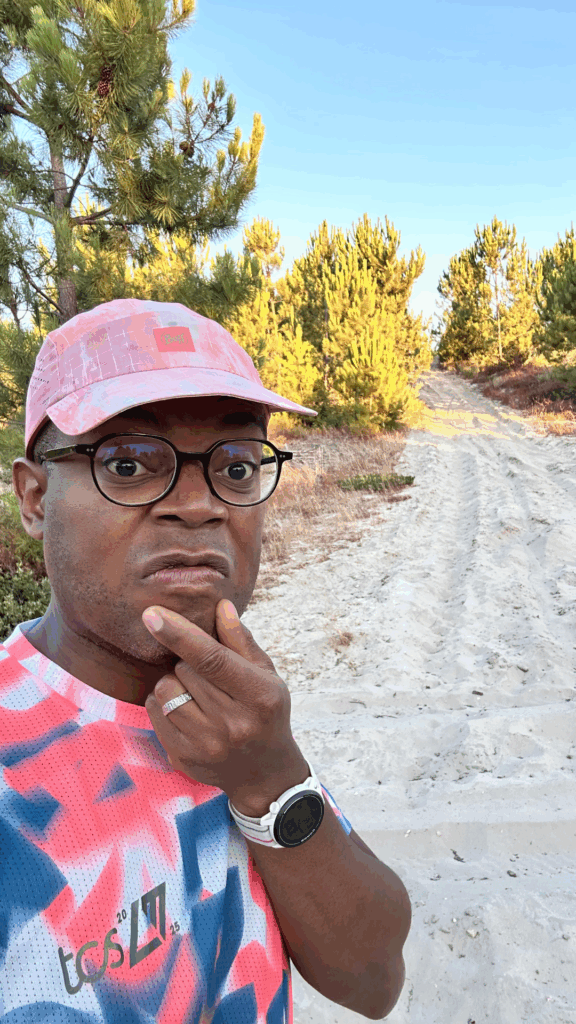 Moi sur un chemin de sable
