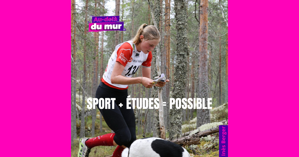 Image de Inès avec une carte à la main dans une forêt lors d'une course